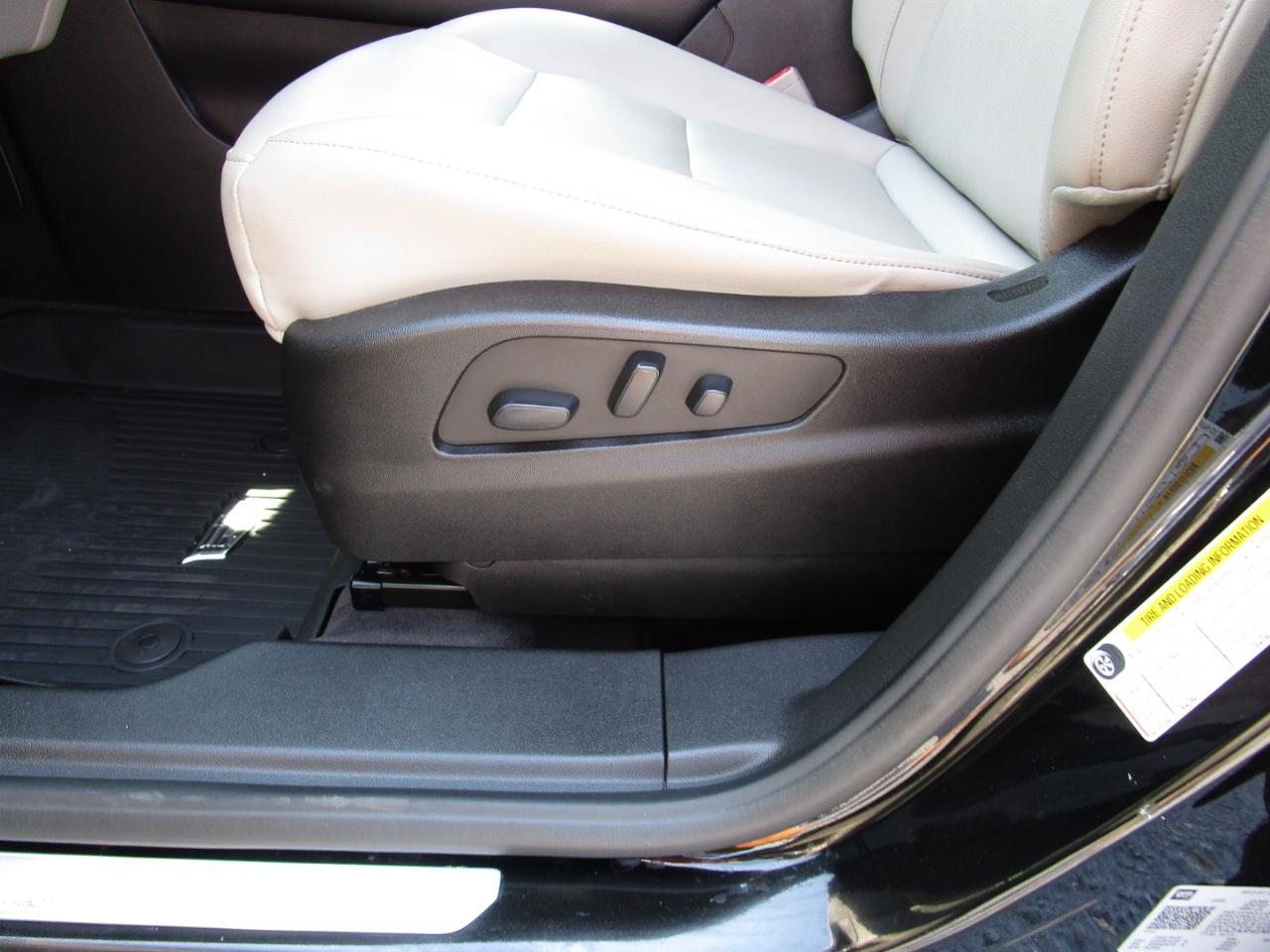 Cadillac XT4 FWD 4dr Luxury 2021