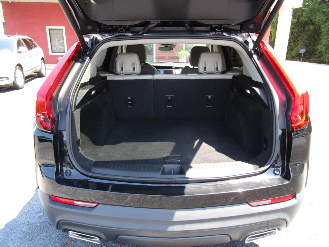 Cadillac XT4 FWD 4dr Luxury 2021