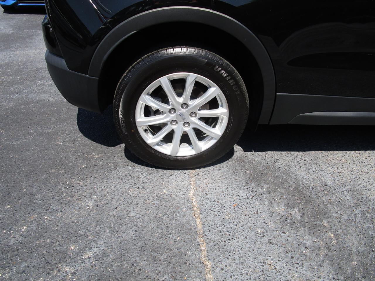 Cadillac XT4 FWD 4dr Luxury 2021