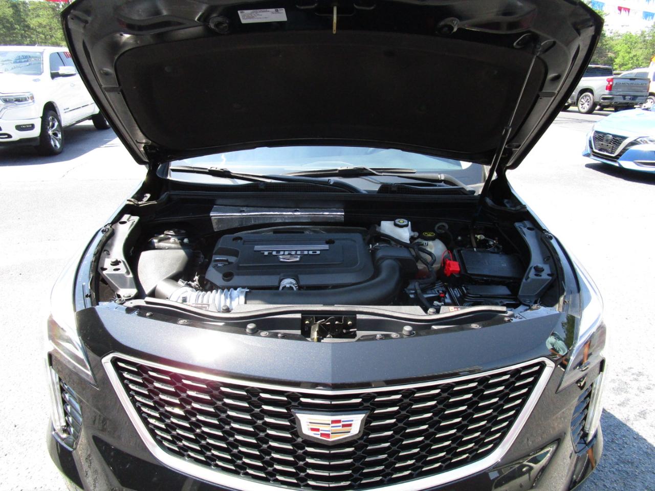 Cadillac XT4 FWD 4dr Luxury 2021