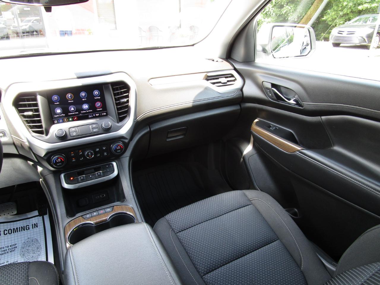 GMC Acadia FWD 4dr SLE 2023