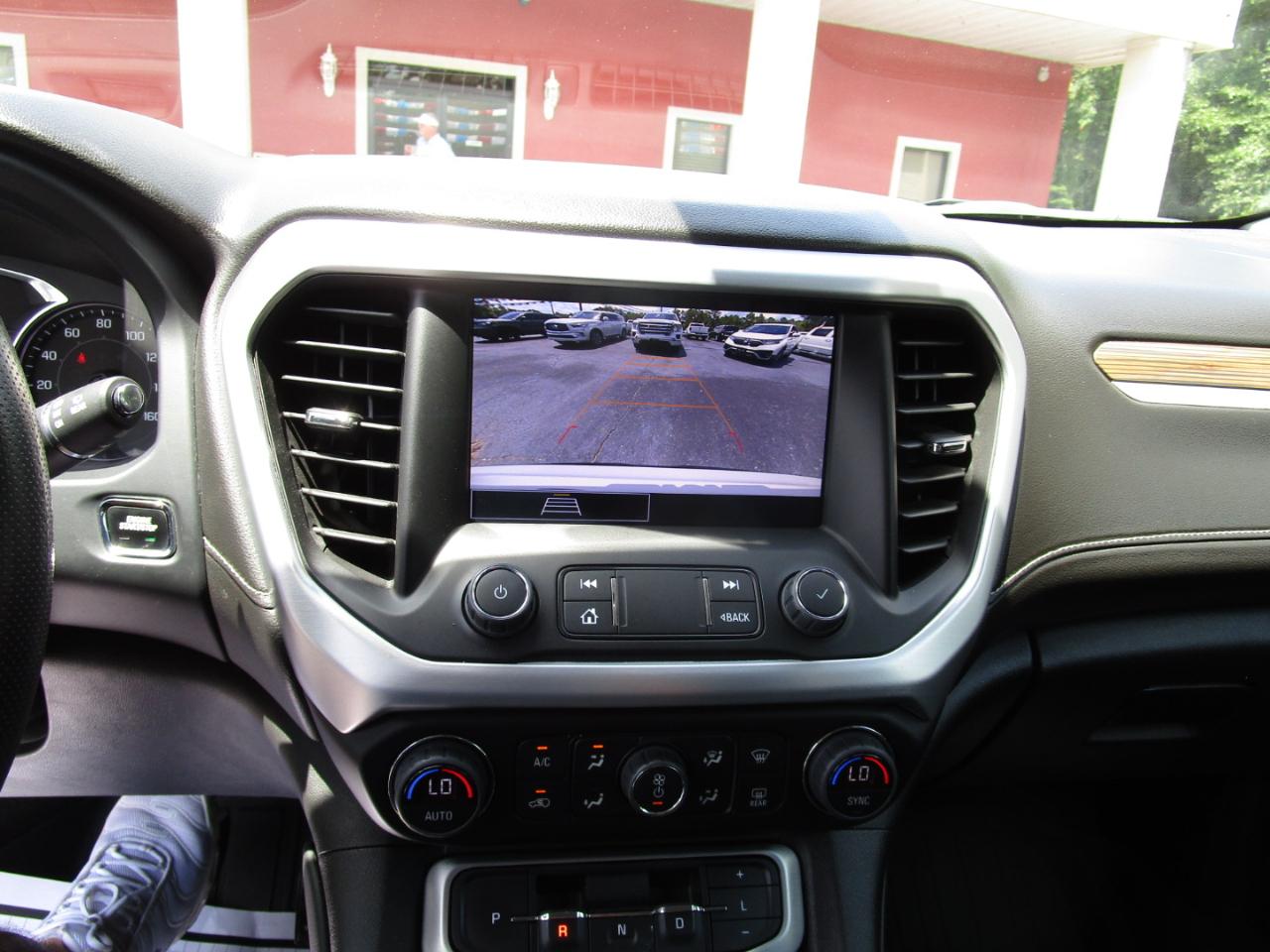 GMC Acadia FWD 4dr SLE 2023