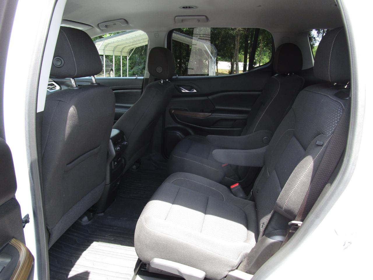 GMC Acadia FWD 4dr SLE 2023