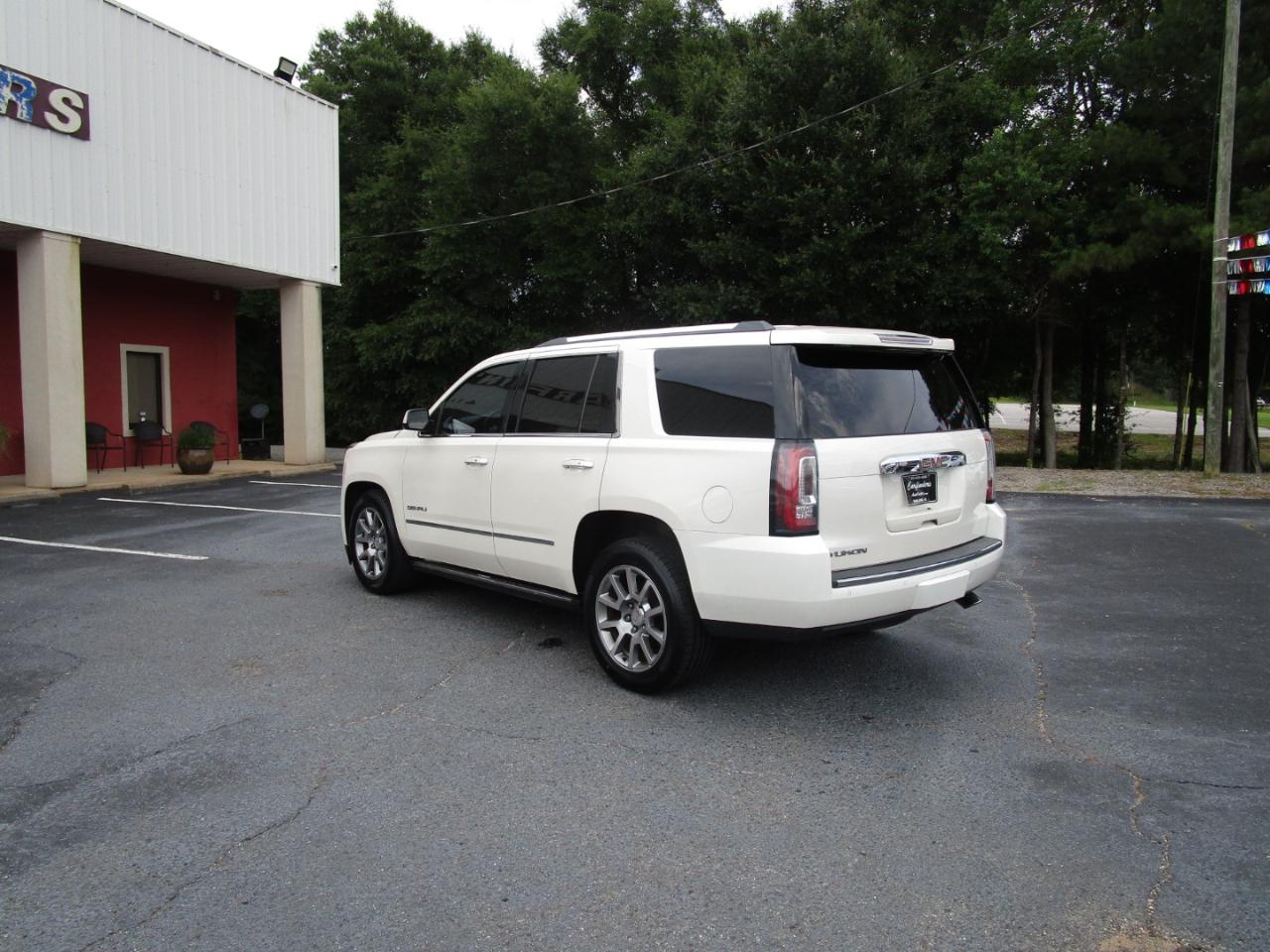 GMC Yukon 2WD 4dr Denali 2015