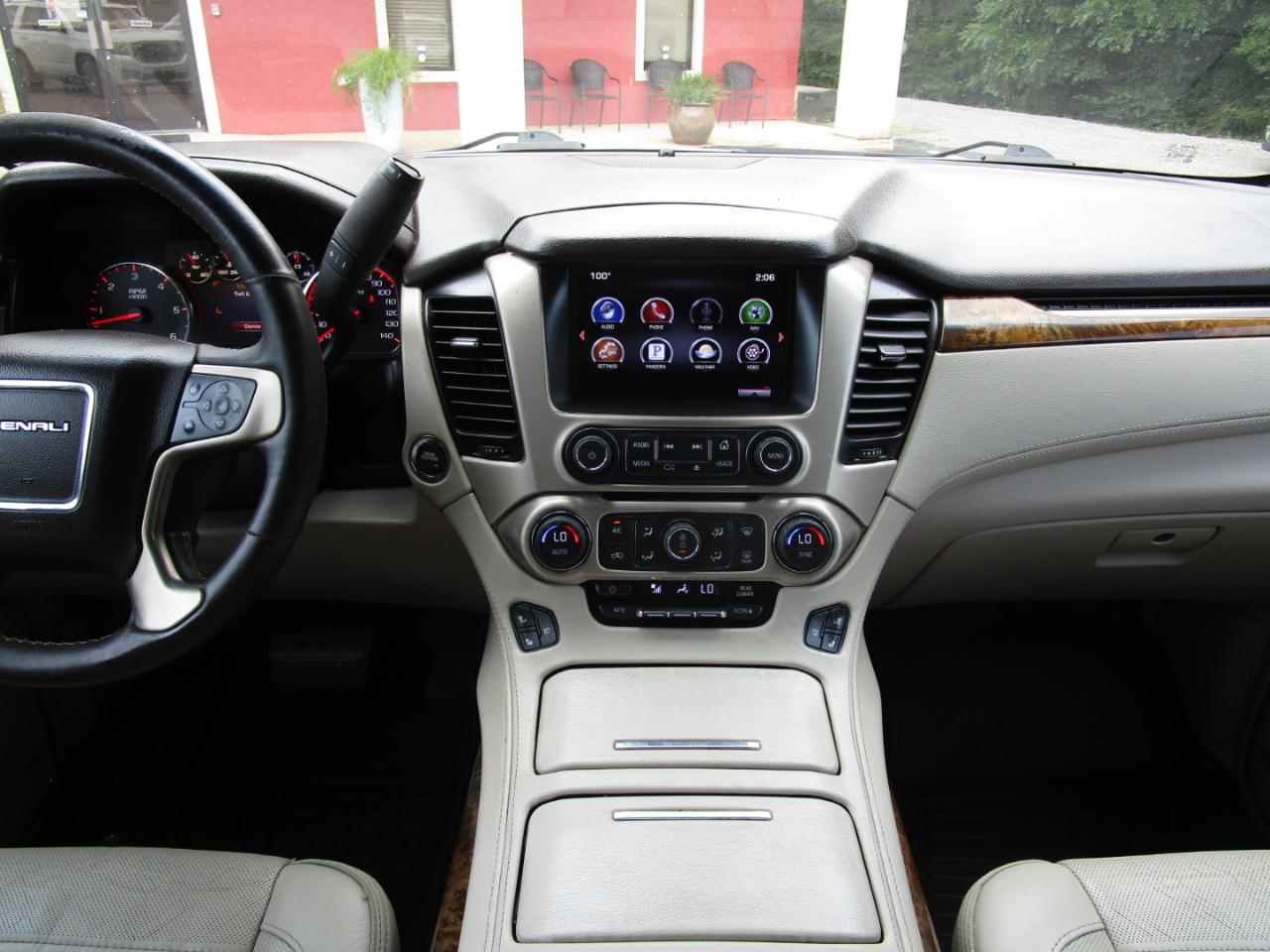 GMC Yukon 2WD 4dr Denali 2015