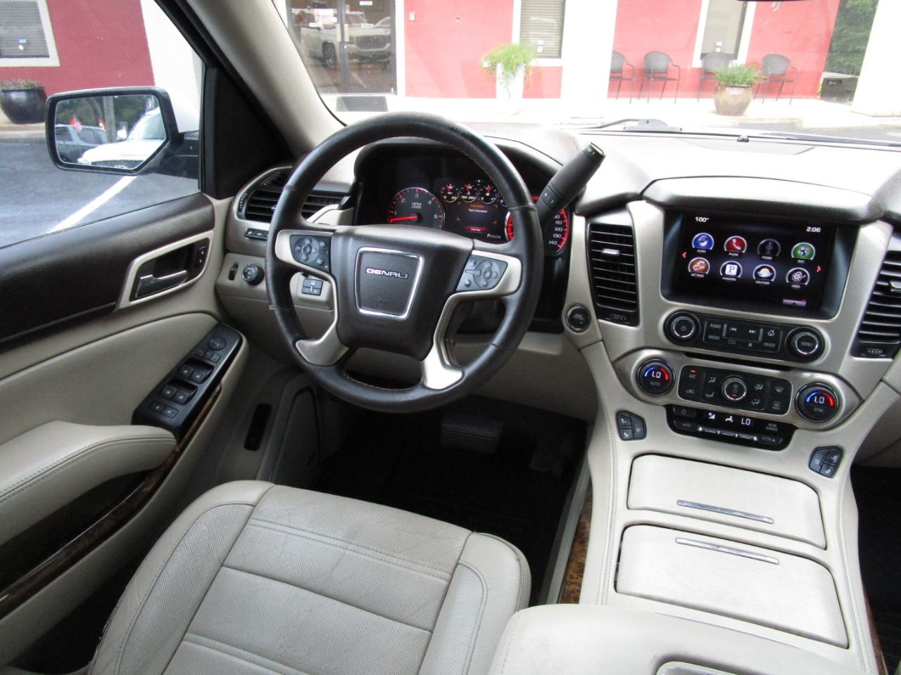 GMC Yukon 2WD 4dr Denali 2015