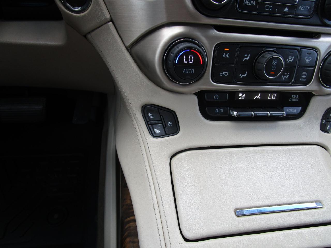GMC Yukon 2WD 4dr Denali 2015