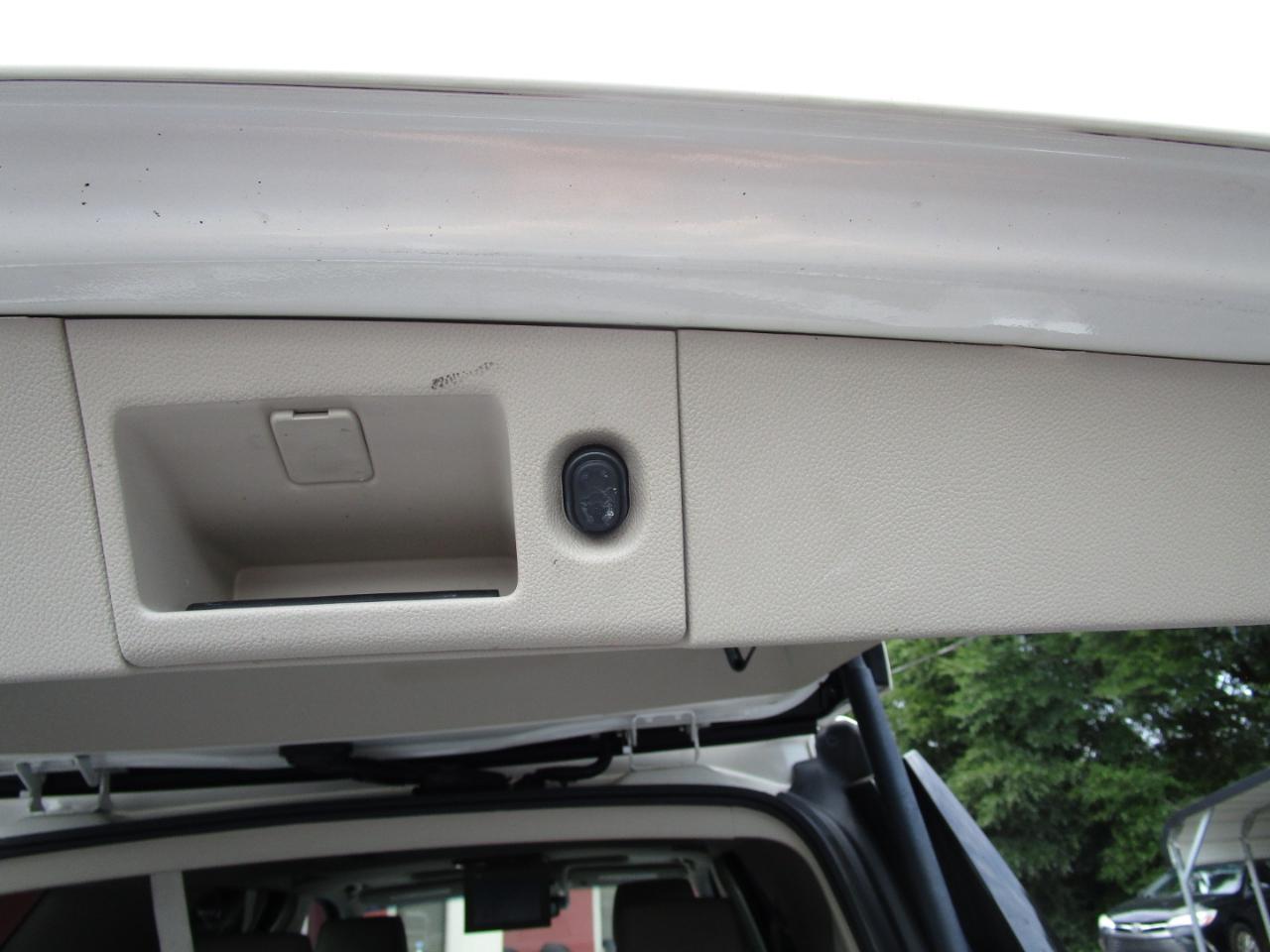GMC Yukon 2WD 4dr Denali 2015