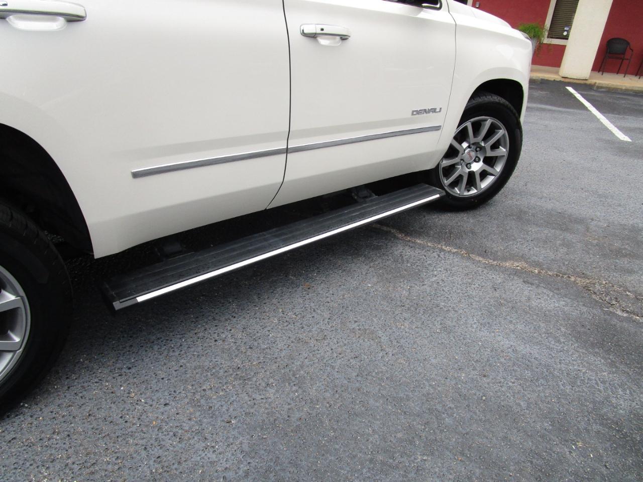 GMC Yukon 2WD 4dr Denali 2015