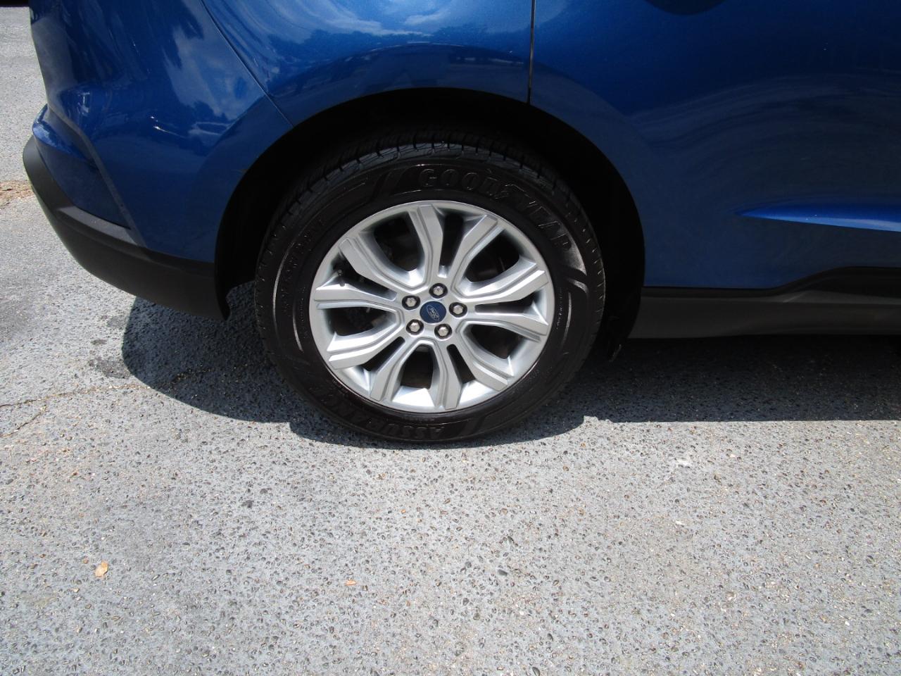 Ford Edge Titanium FWD 2021