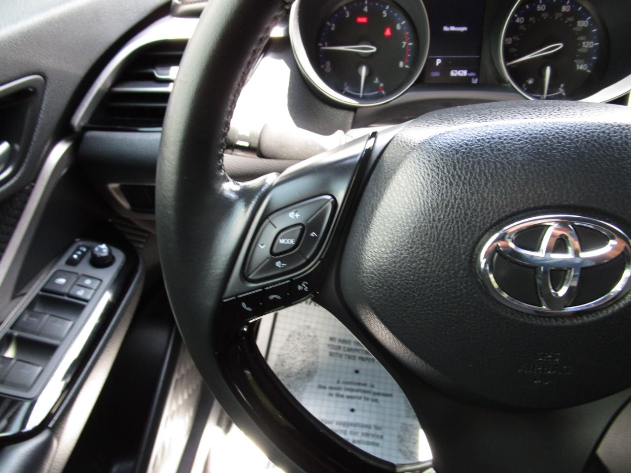 Toyota C-HR Nightshade FWD (Natl) 2021