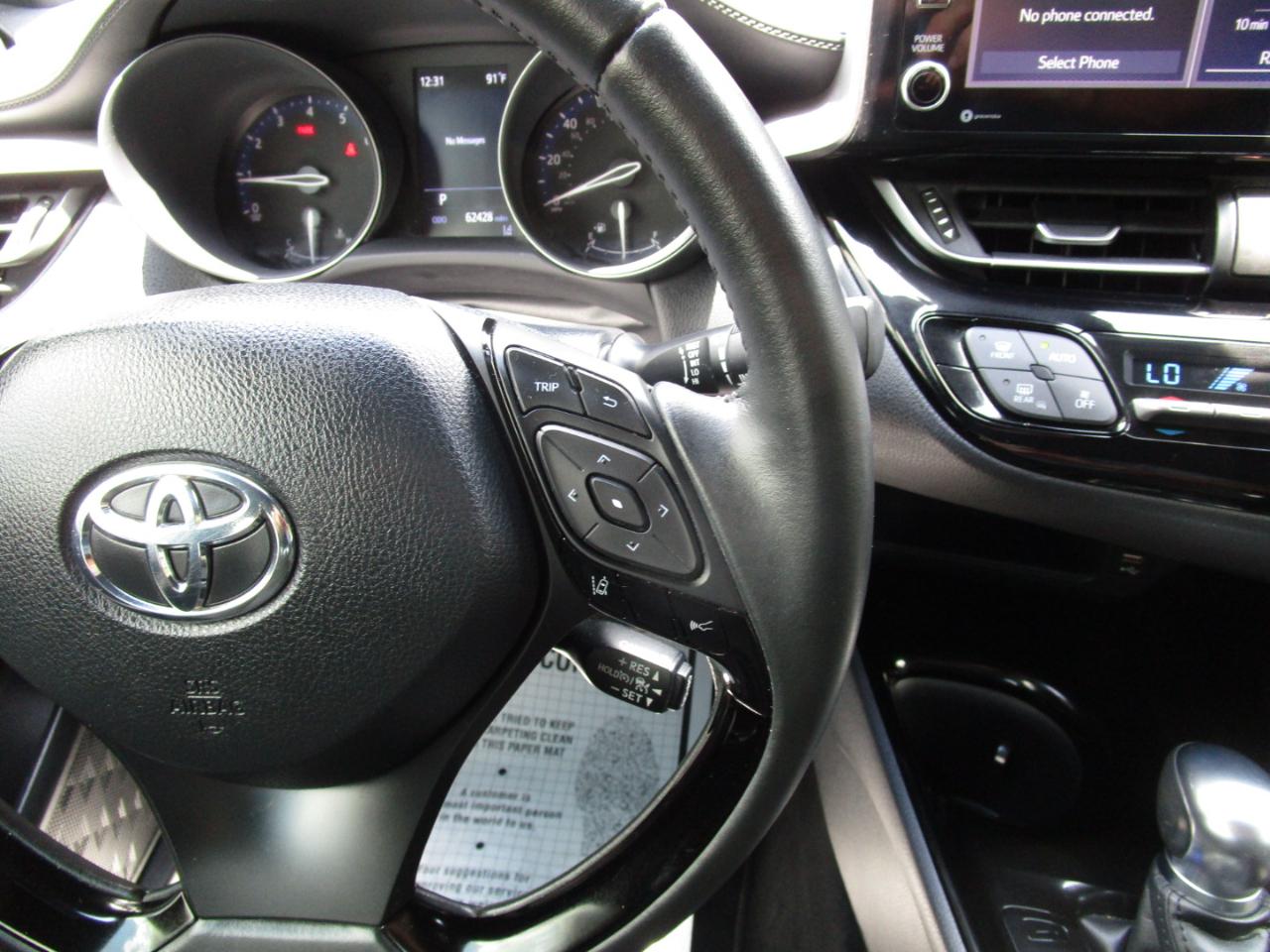 Toyota C-HR Nightshade FWD (Natl) 2021