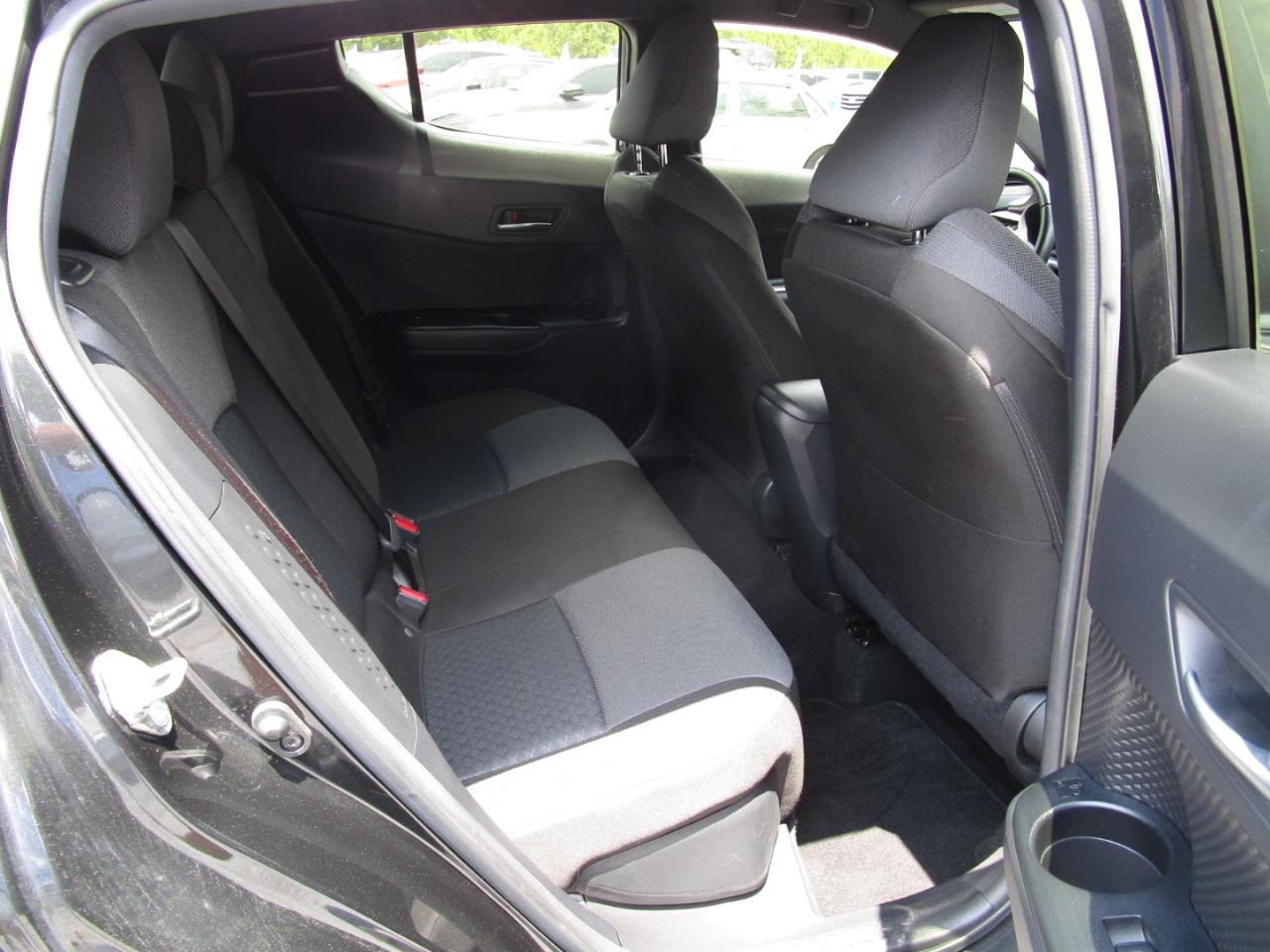 Toyota C-HR Nightshade FWD (Natl) 2021