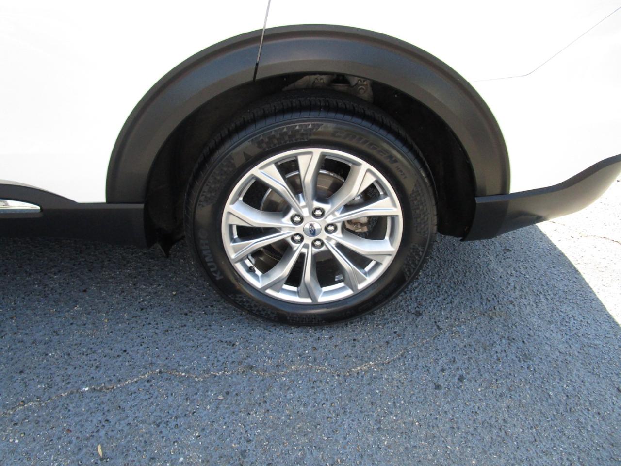 Ford Explorer XLT RWD 2020