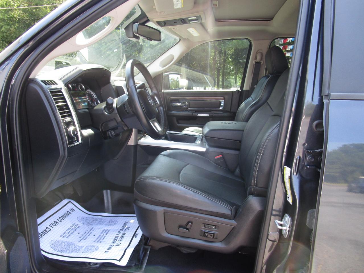 RAM 2500 Laramie 4x4 Crew Cab 6'4" Box 2018