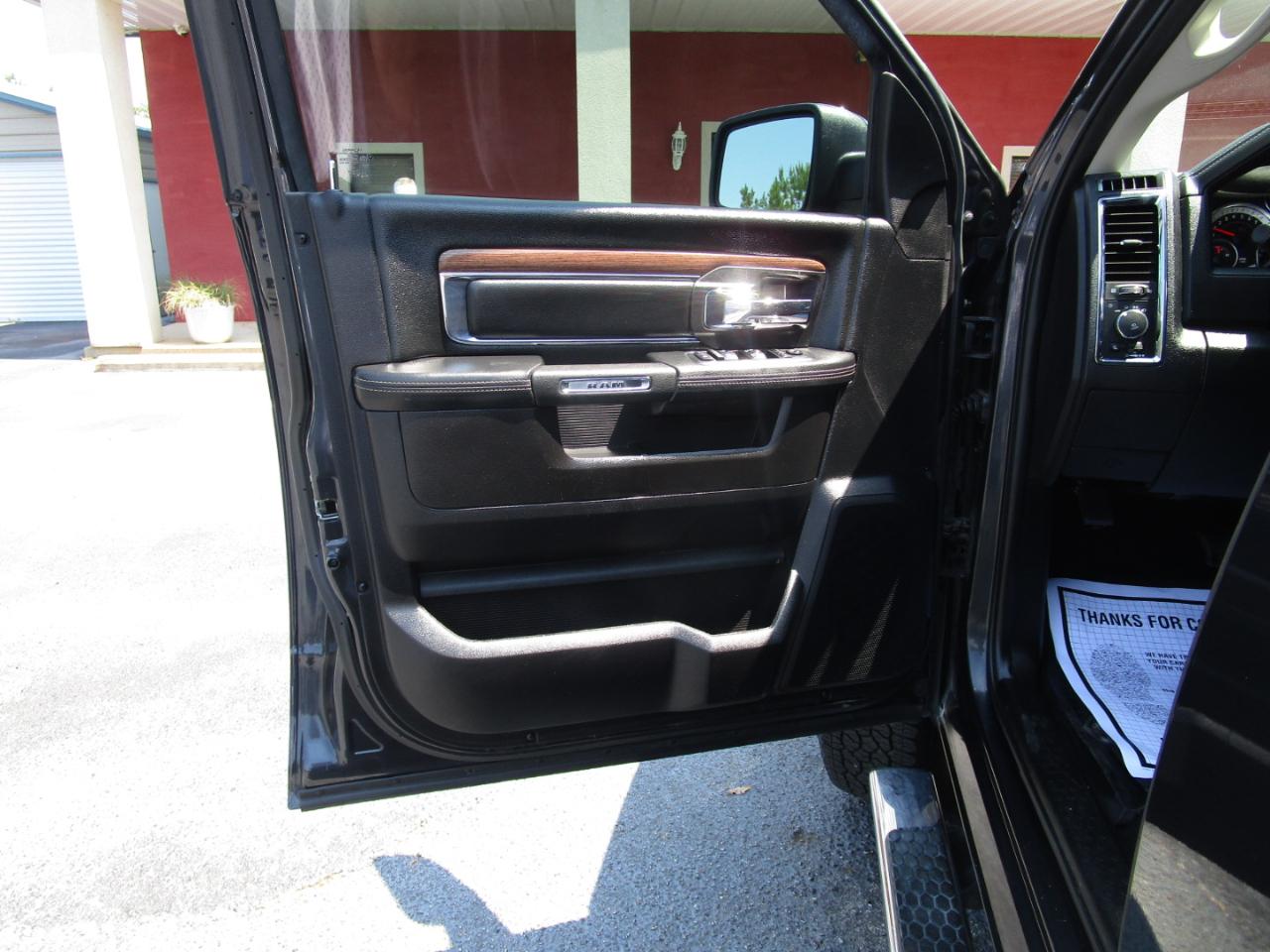 RAM 2500 Laramie 4x4 Crew Cab 6'4" Box 2018
