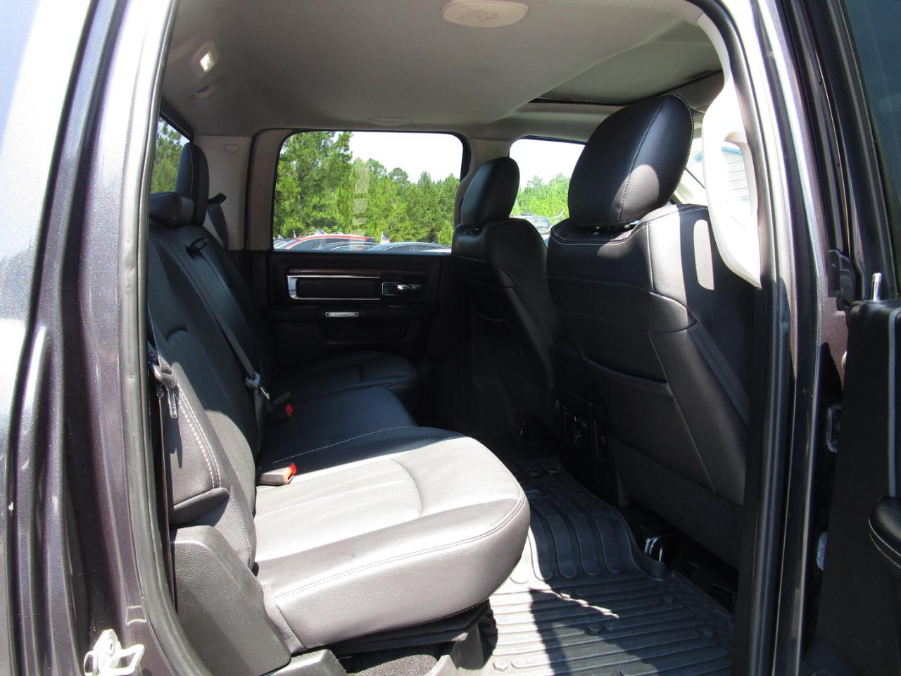 RAM 2500 Laramie 4x4 Crew Cab 6'4" Box 2018