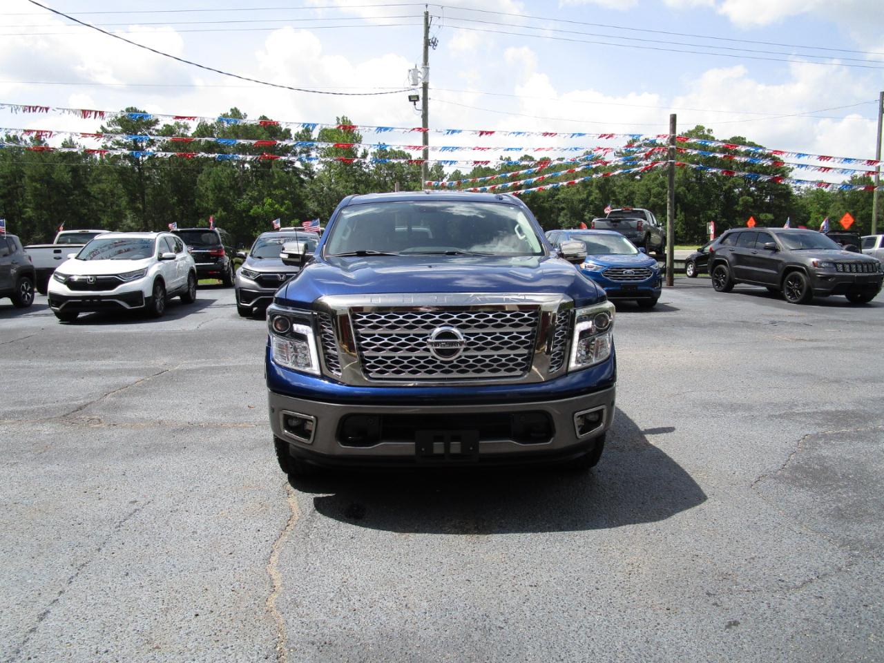 Nissan Titan 4x4 Crew Cab Platinum Reserve 2018