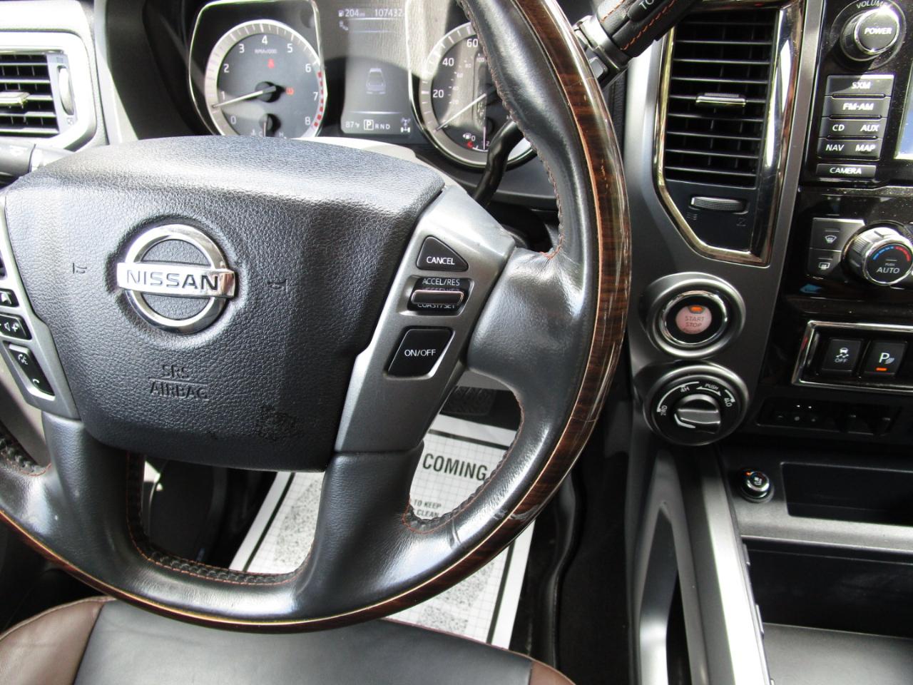 Nissan Titan 4x4 Crew Cab Platinum Reserve 2018