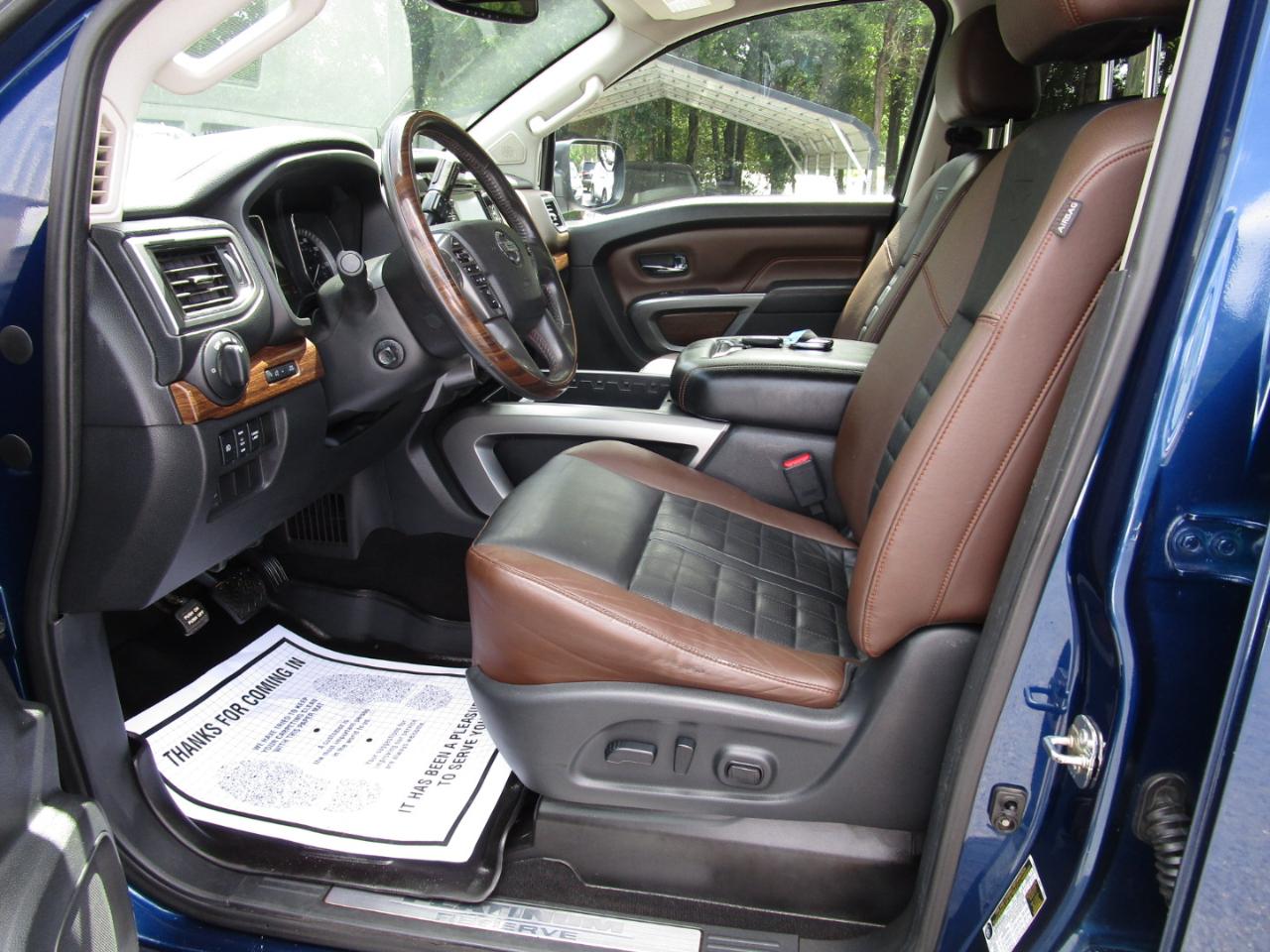 Nissan Titan 4x4 Crew Cab Platinum Reserve 2018
