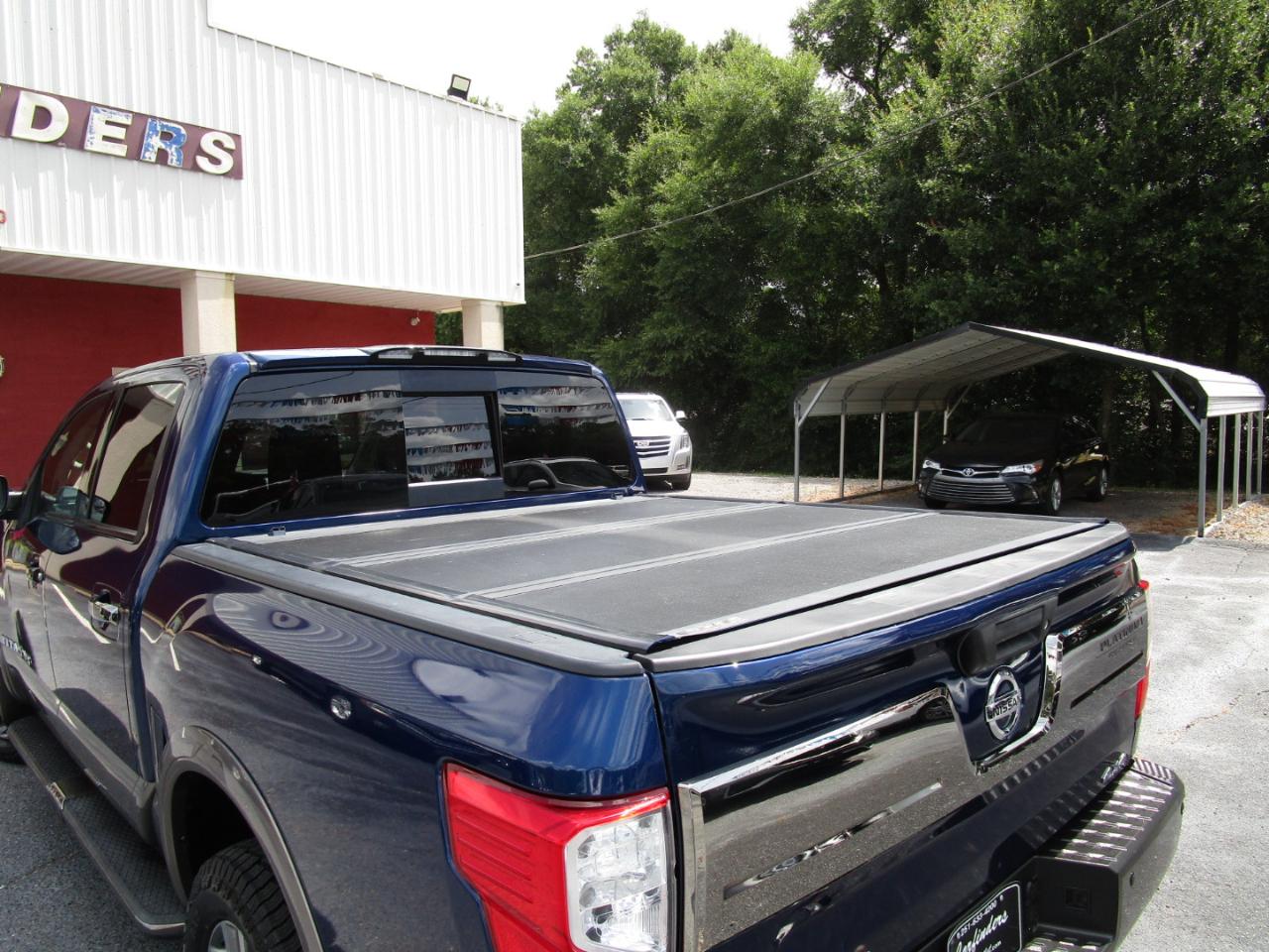 Nissan Titan 4x4 Crew Cab Platinum Reserve 2018