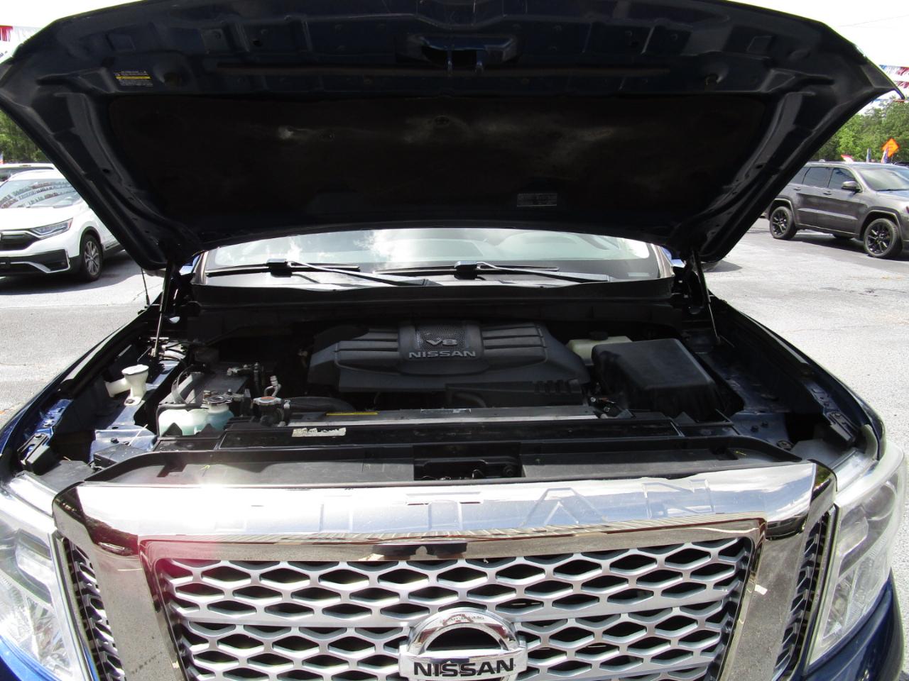 Nissan Titan 4x4 Crew Cab Platinum Reserve 2018