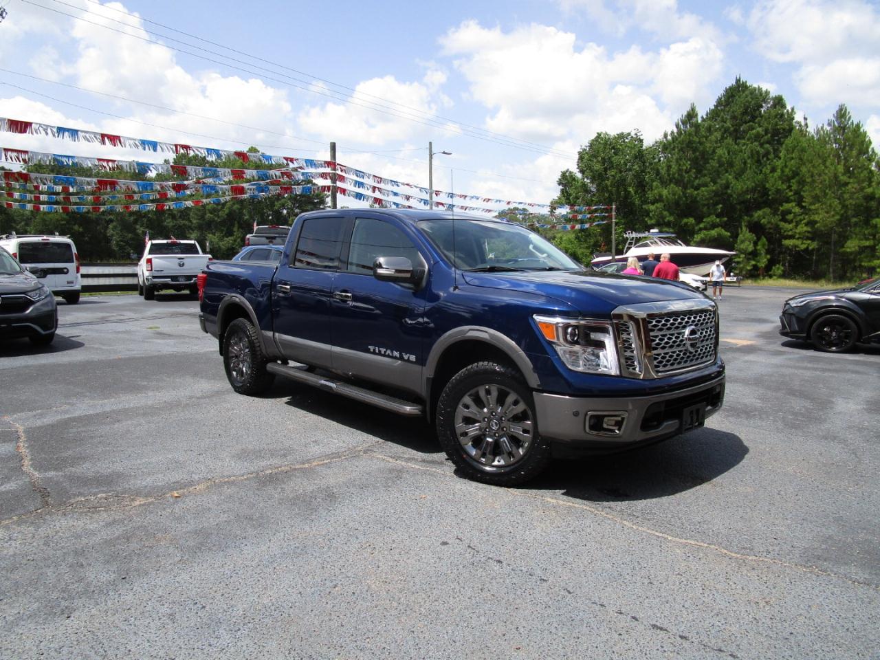Nissan Titan 4x4 Crew Cab Platinum Reserve 2018