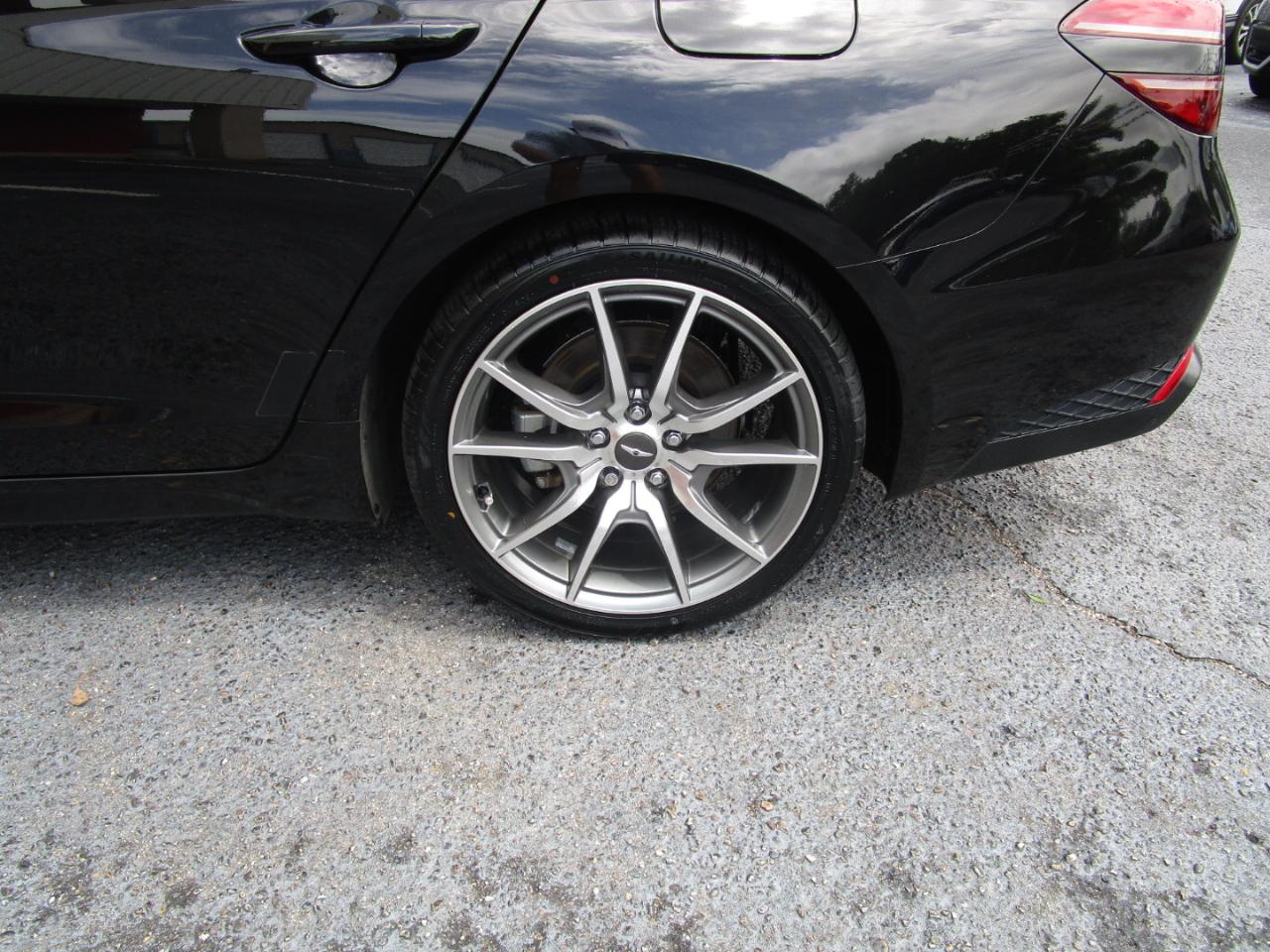 Genesis G70 2.0T RWD 2022