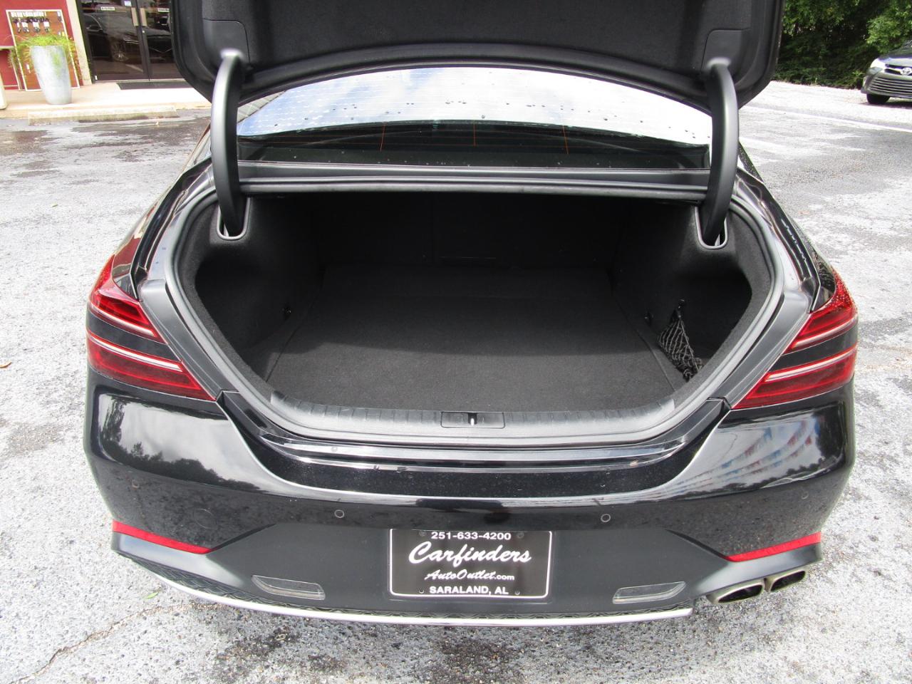 Genesis G70 2.0T RWD 2022