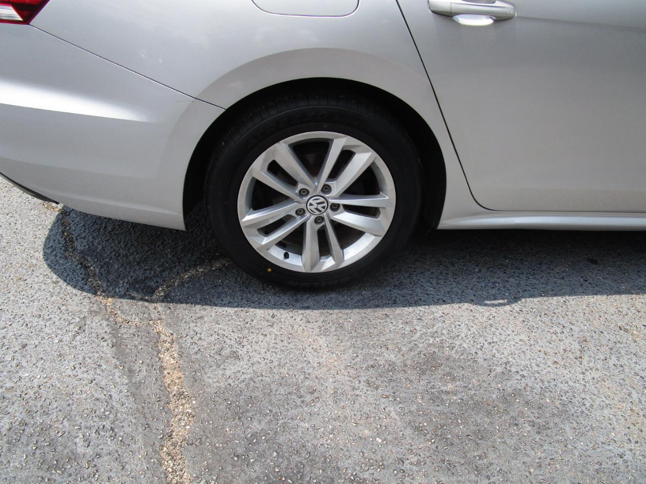Volkswagen Passat 2.0T SE Auto 2020