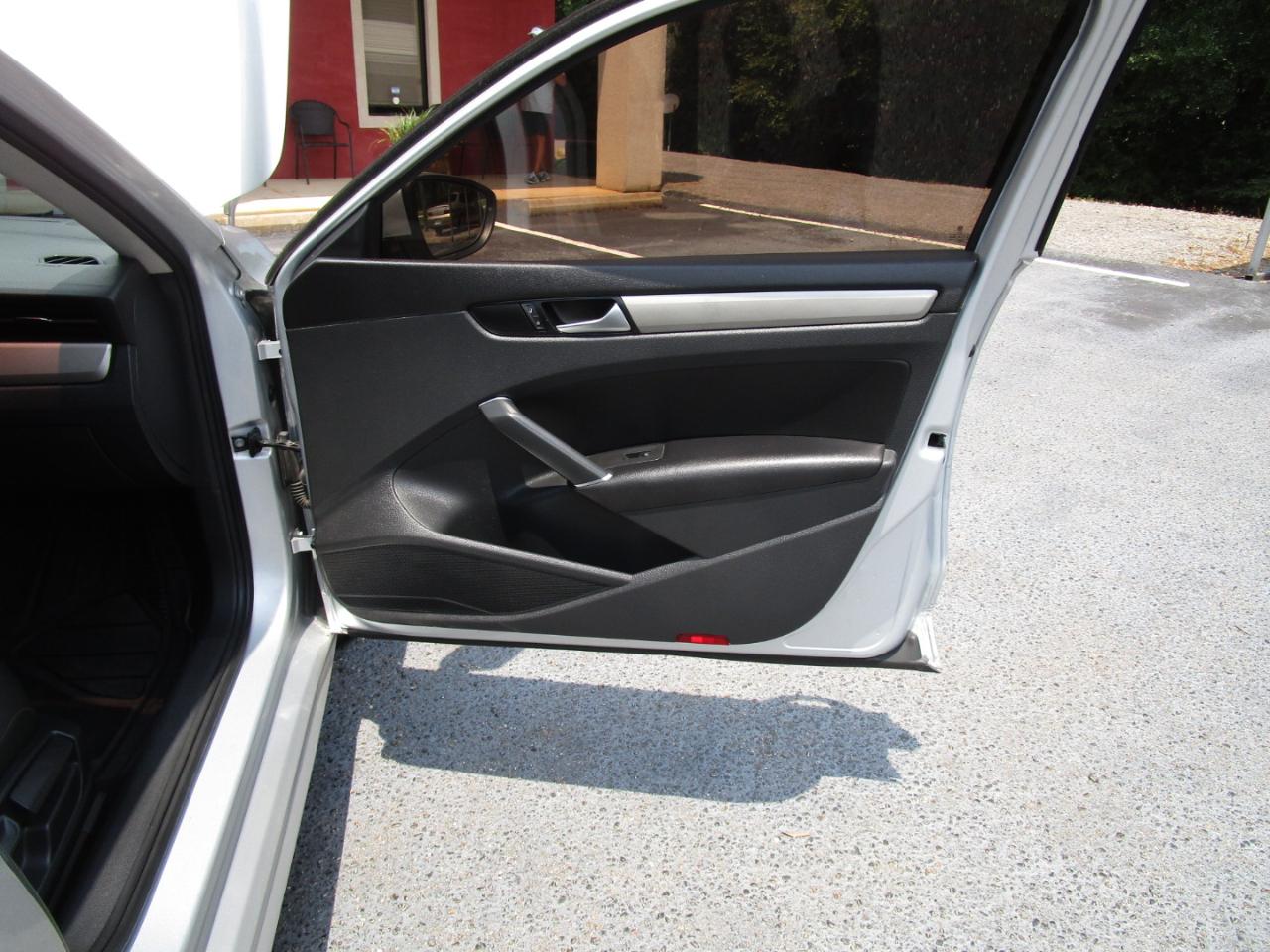 Volkswagen Passat 2.0T SE Auto 2020