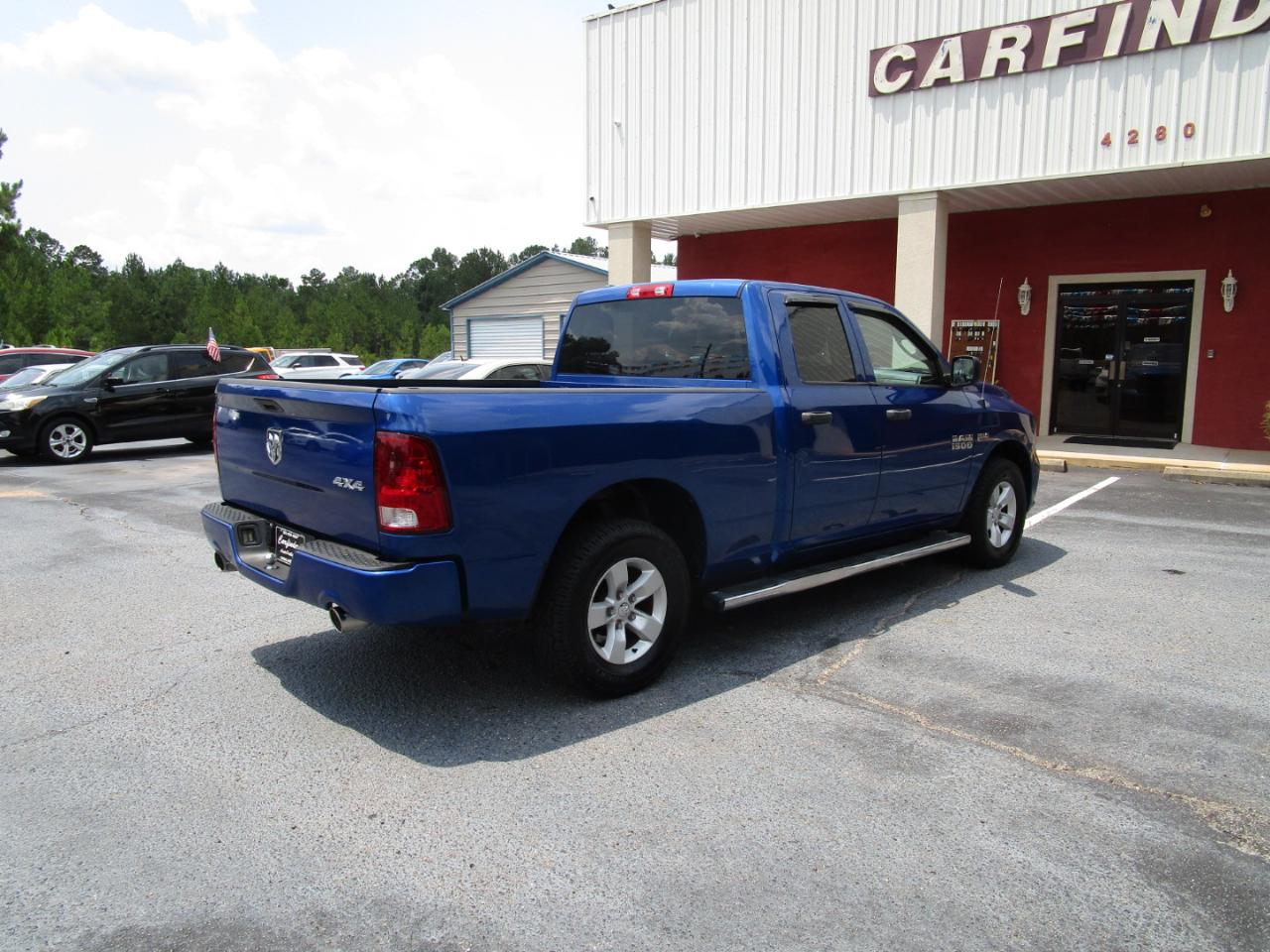 RAM 1500 Express 4x4 Quad Cab 6'4" Box 2017