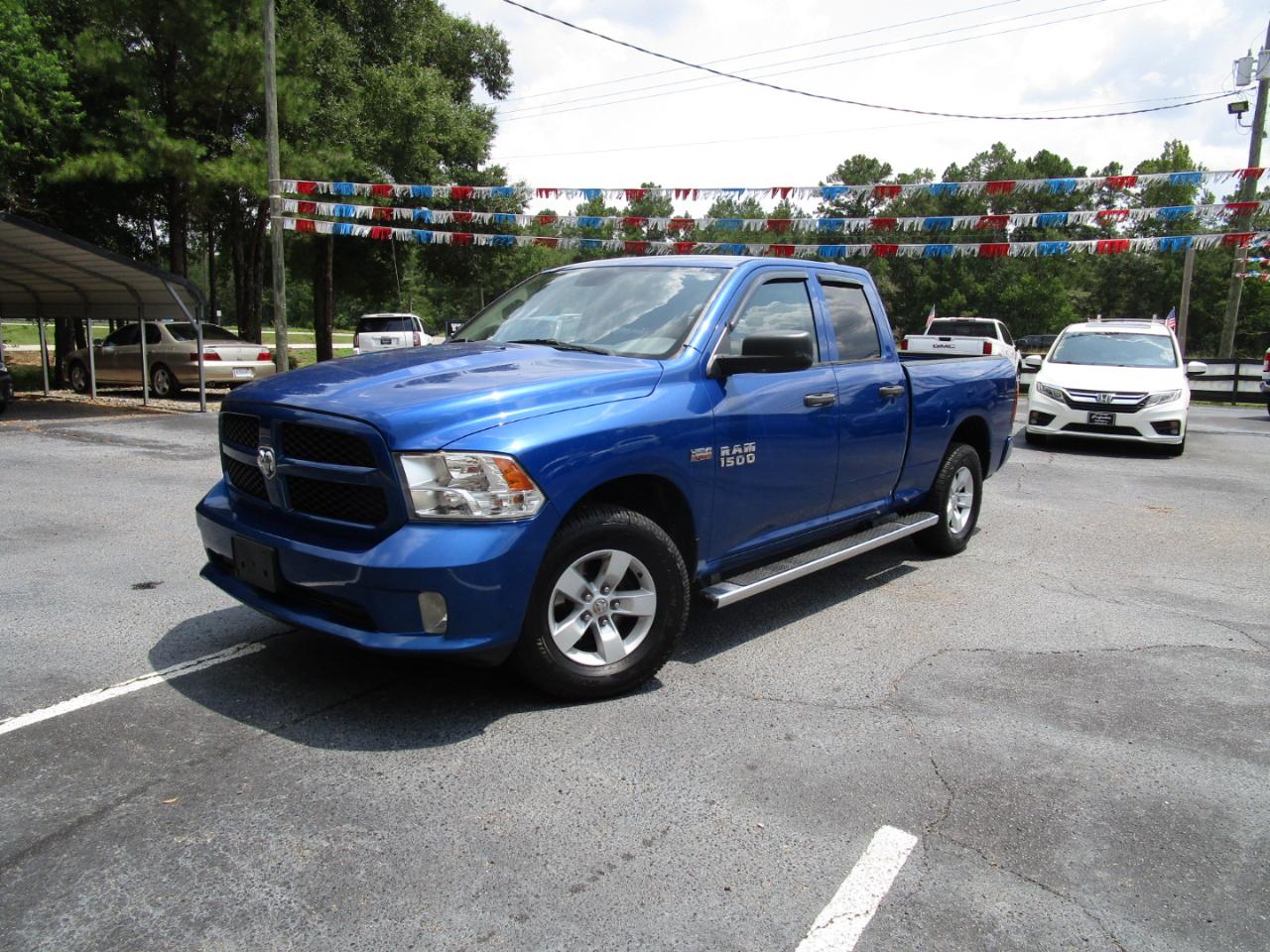 RAM 1500 Express 4x4 Quad Cab 6'4" Box 2017