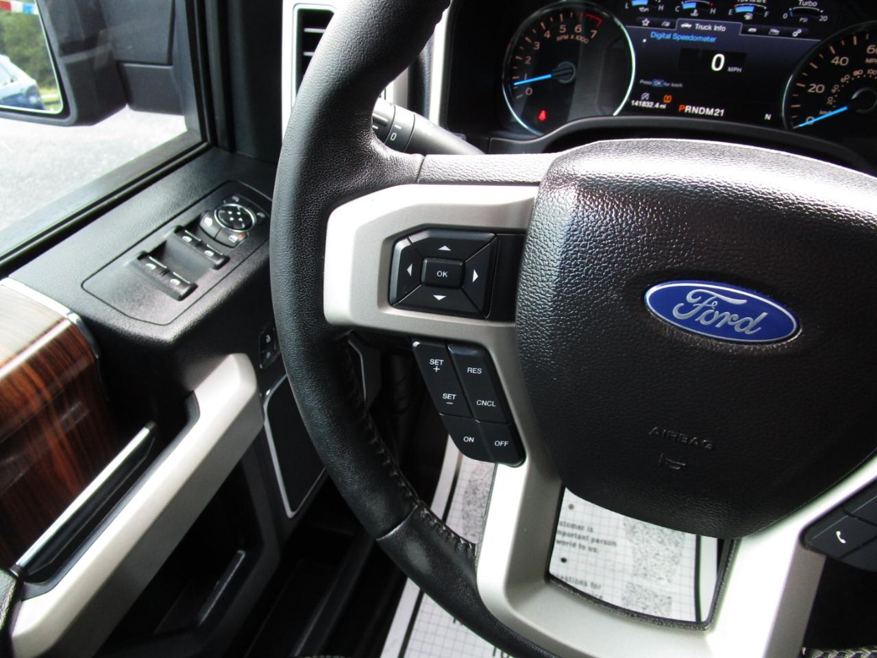 Ford Super Duty F-250 SRW King Ranch 4WD Crew Cab 8' Box 2019