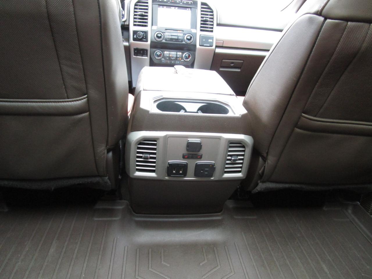 Ford F-150 Lariat 4WD SuperCrew 5.5' Box 2017