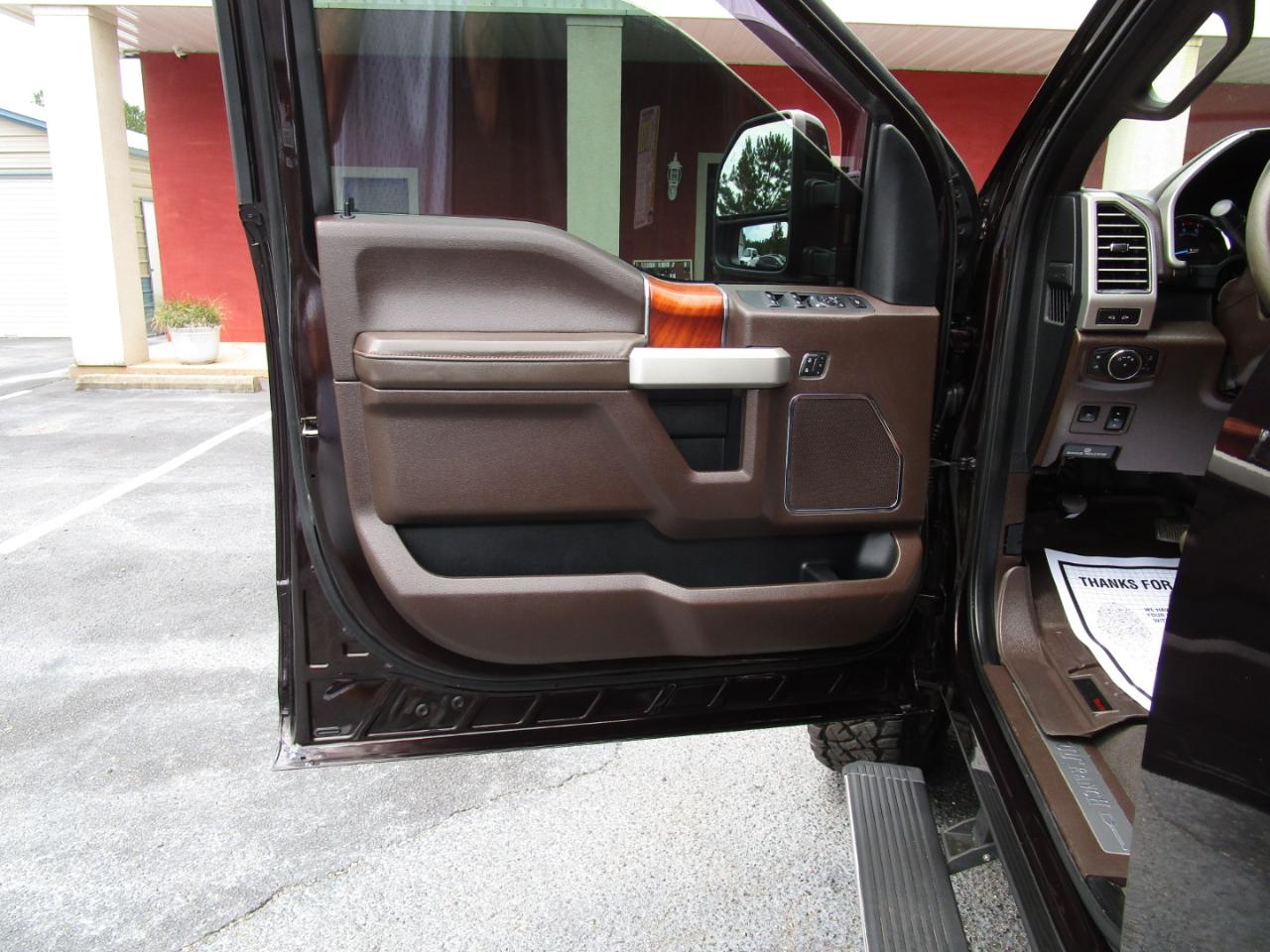 Ford F-150 Lariat 4WD SuperCrew 5.5' Box 2017