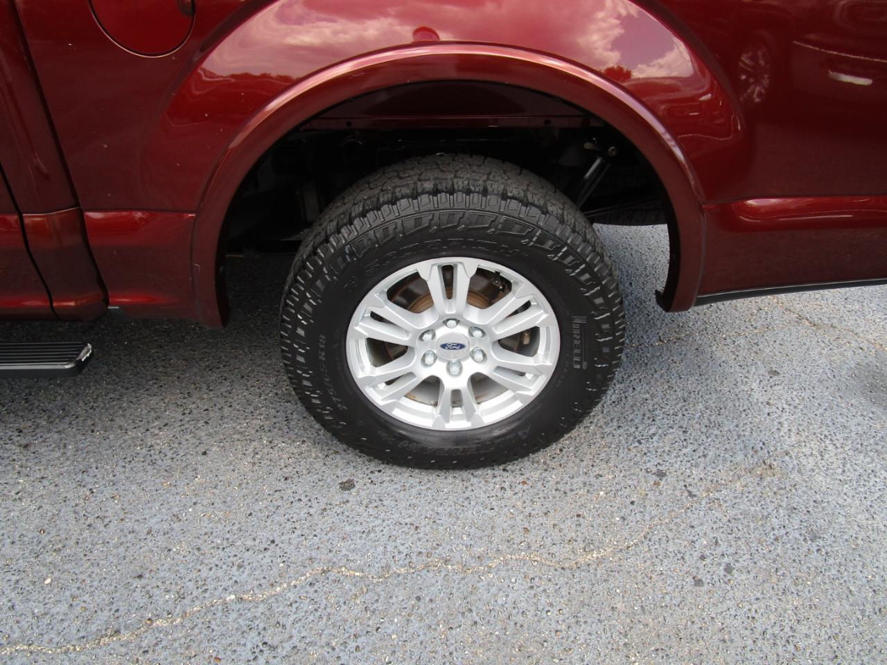 Ford F-150 Lariat 4WD SuperCrew 5.5' Box 2017