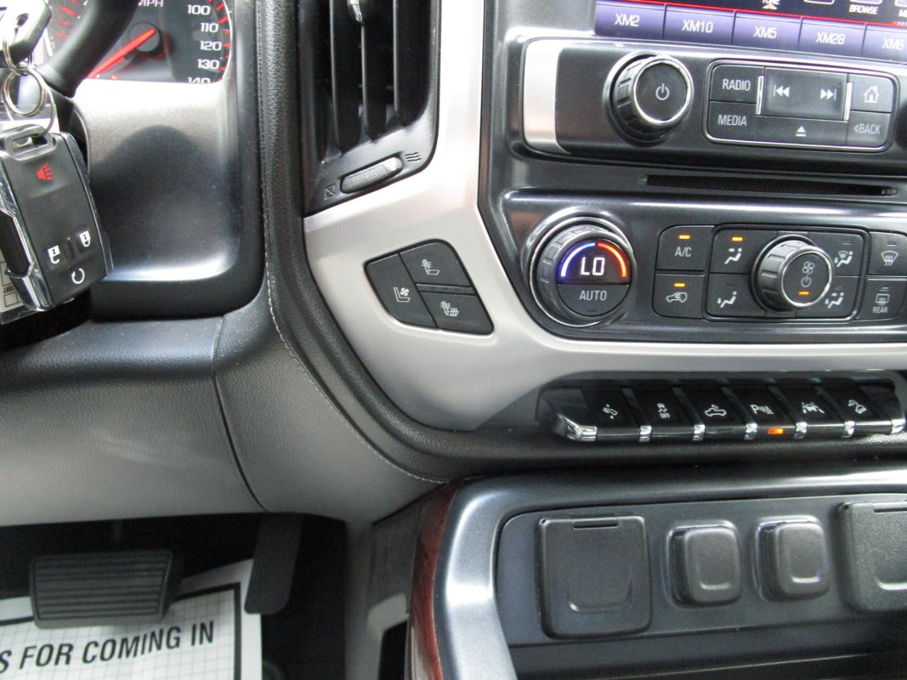 GMC Sierra 1500 4WD Crew Cab 143.5" SLT 2016