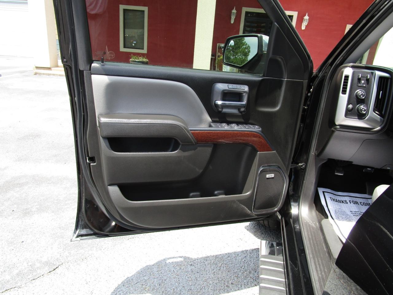 GMC Sierra 1500 4WD Crew Cab 143.5" SLT 2016