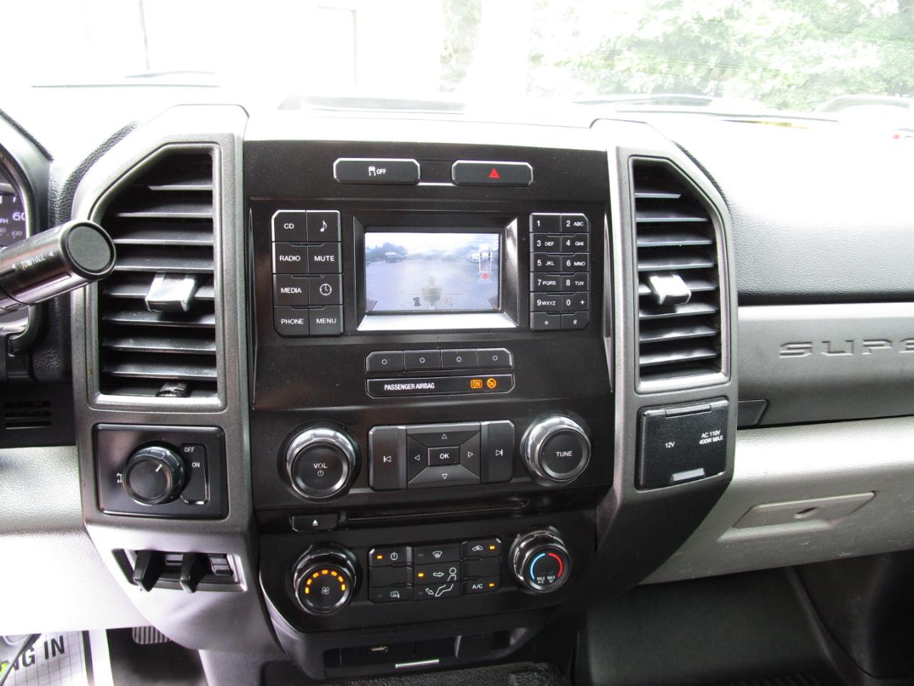 Ford Super Duty F-250 SRW XLT 2WD Reg Cab 8' Box 2018