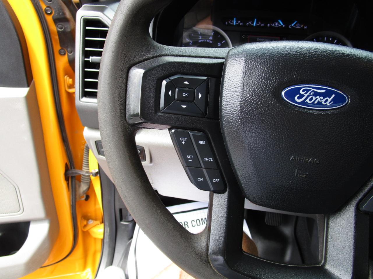 Ford Super Duty F-250 SRW XLT 2WD Reg Cab 8' Box 2018