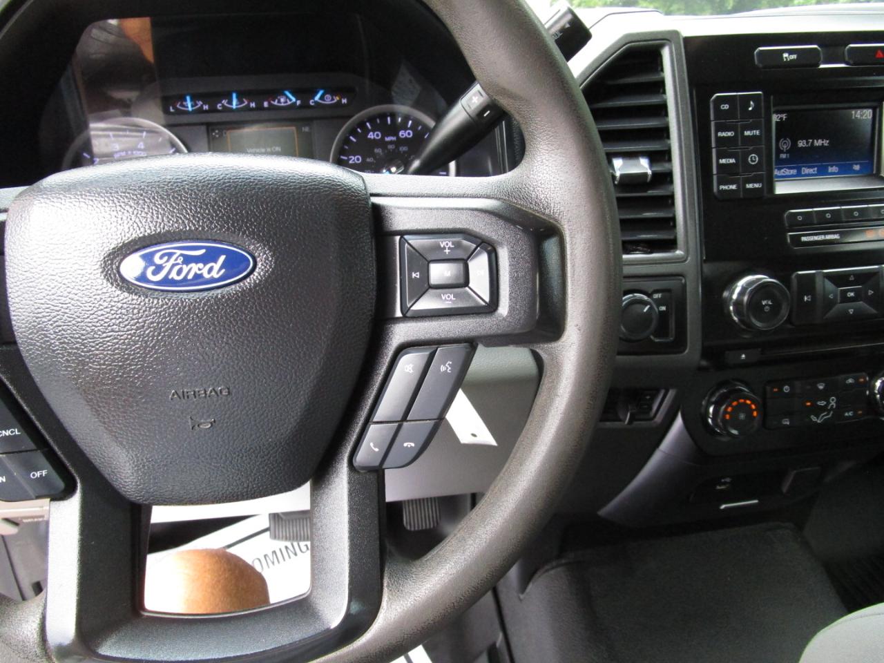 Ford Super Duty F-250 SRW XLT 2WD Reg Cab 8' Box 2018
