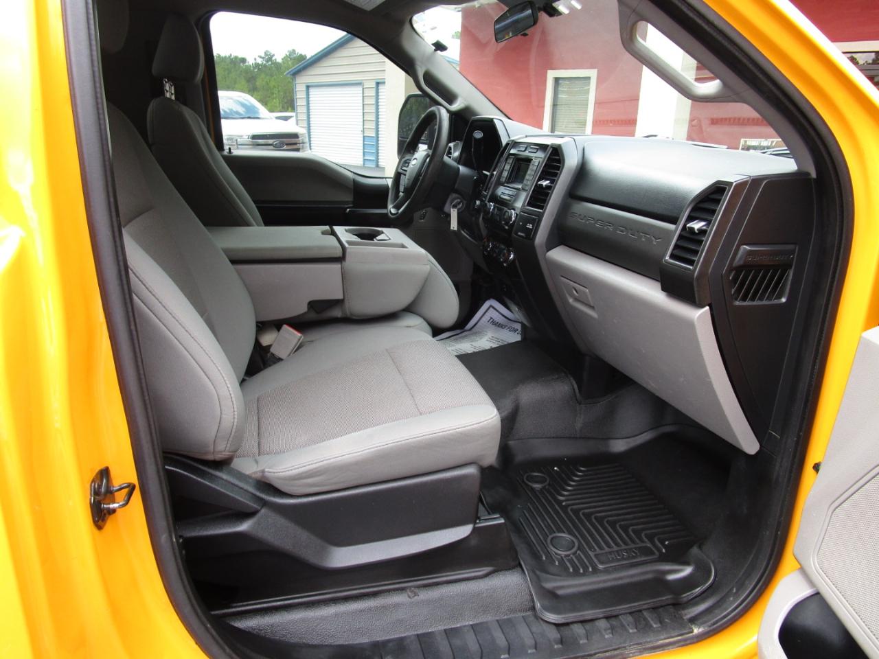 Ford Super Duty F-250 SRW XLT 2WD Reg Cab 8' Box 2018