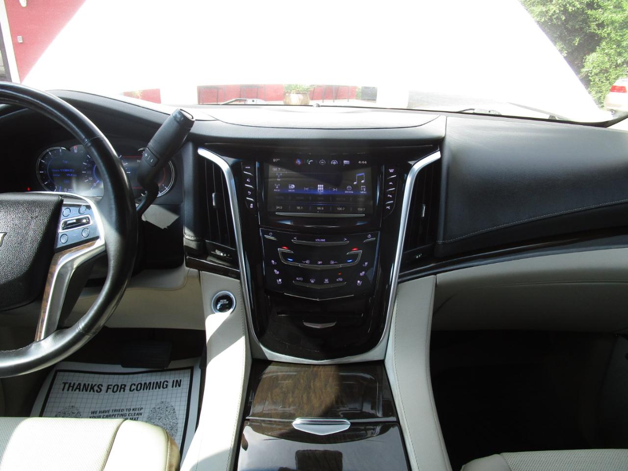 Cadillac Escalade 4WD 4dr Premium Luxury 2018