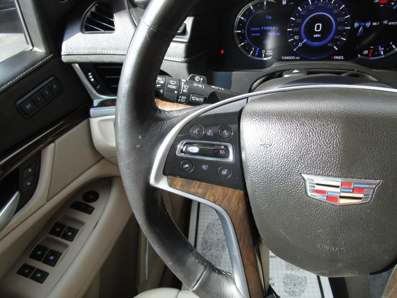 Cadillac Escalade 4WD 4dr Premium Luxury 2018