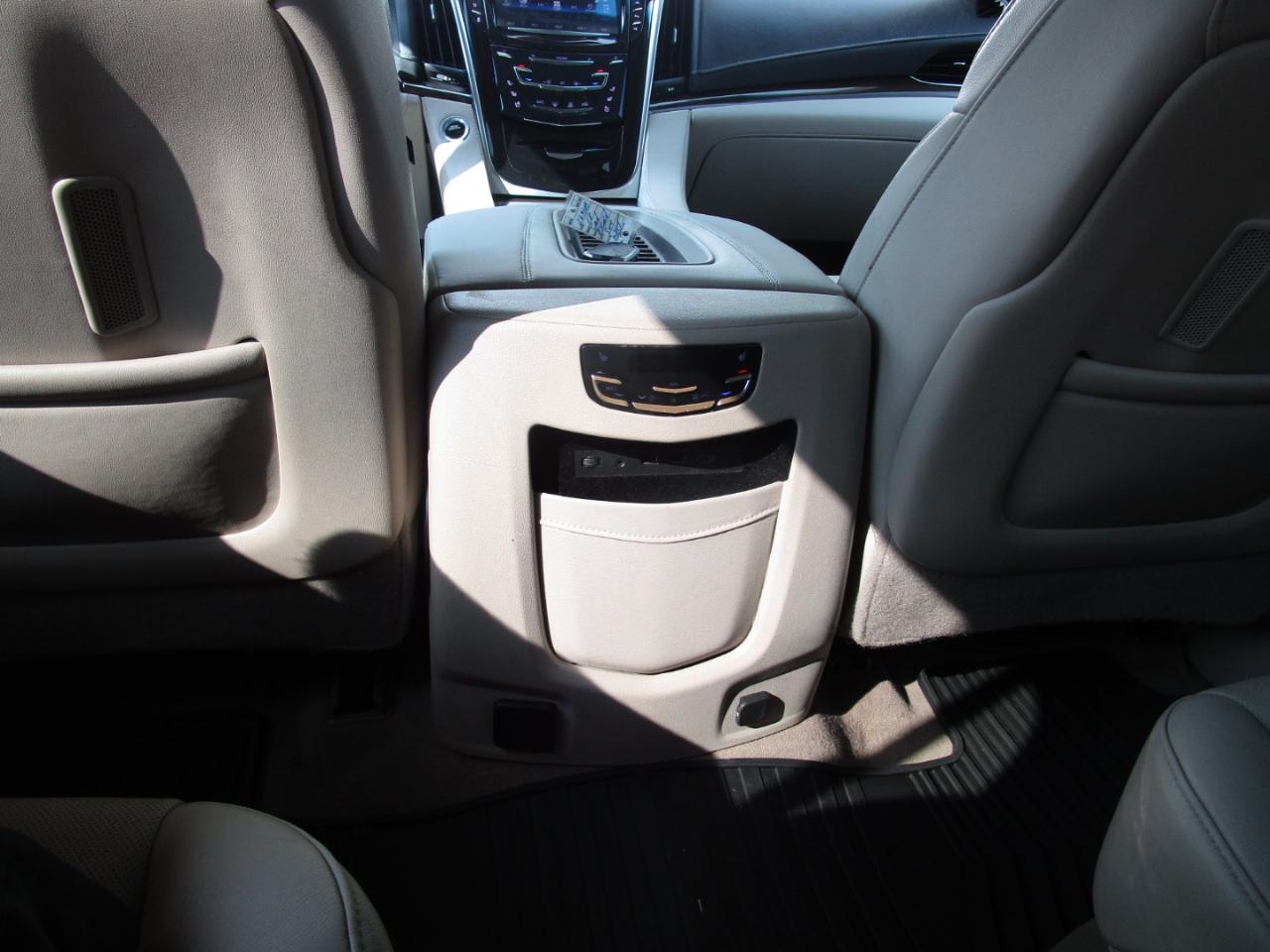 Cadillac Escalade 4WD 4dr Premium Luxury 2018