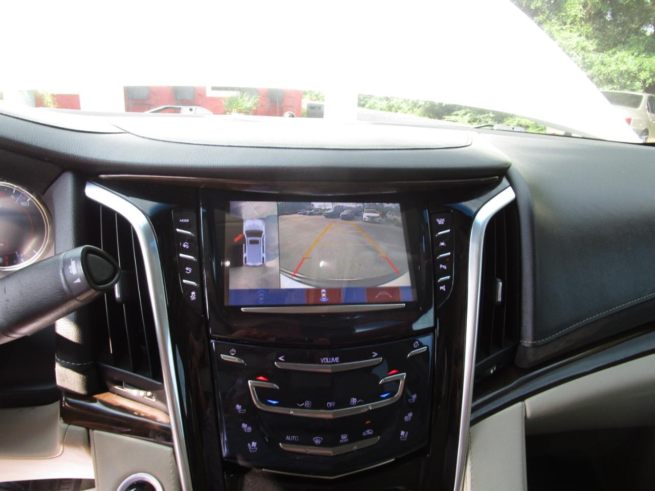 Cadillac Escalade 4WD 4dr Premium Luxury 2018