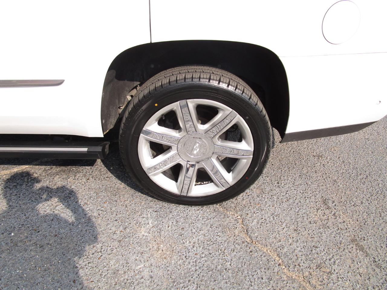 Cadillac Escalade 4WD 4dr Premium Luxury 2018