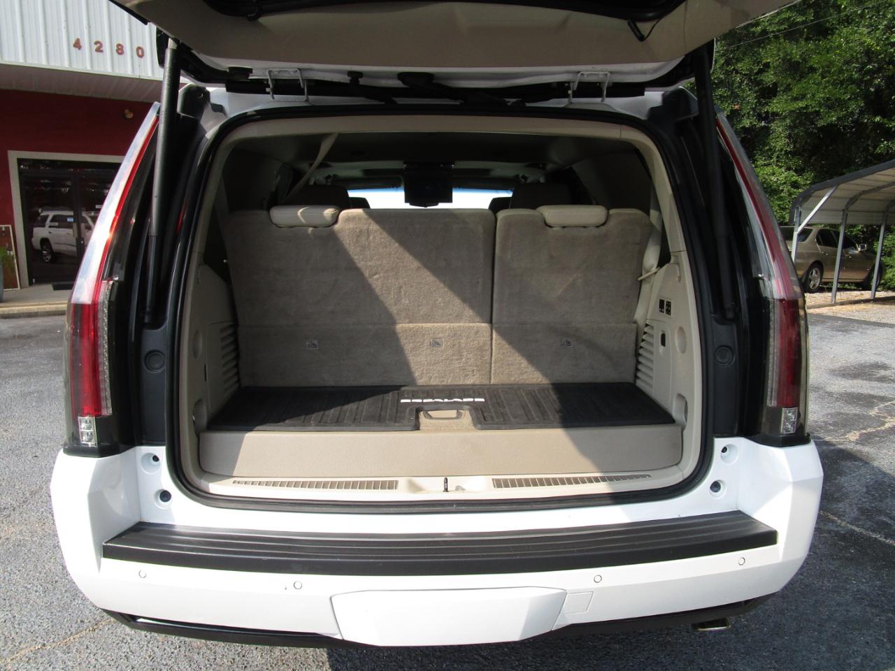 Cadillac Escalade 4WD 4dr Premium Luxury 2018