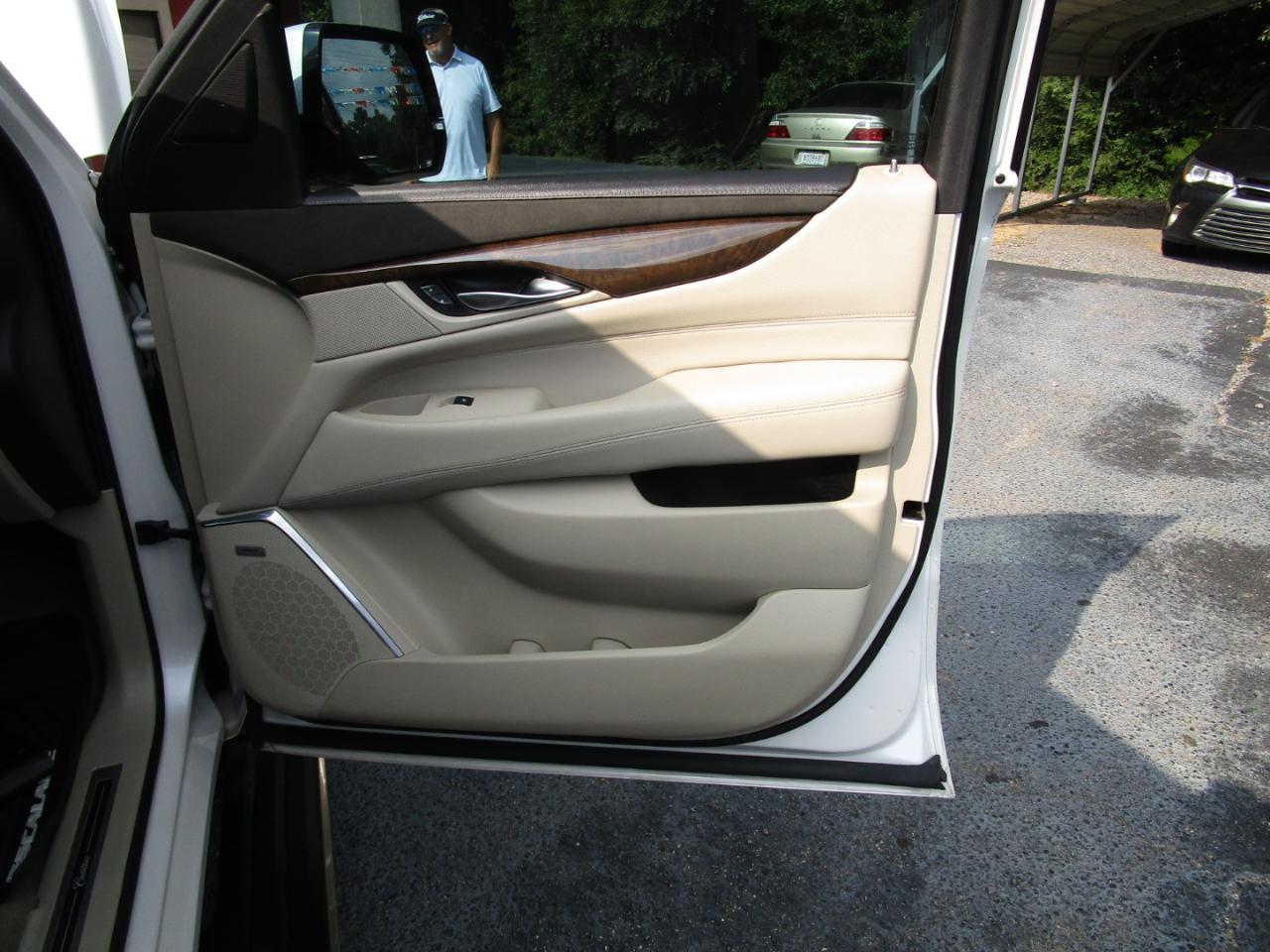 Cadillac Escalade 4WD 4dr Premium Luxury 2018